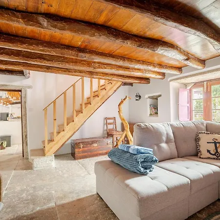 Casa Bonecas * Pernigem