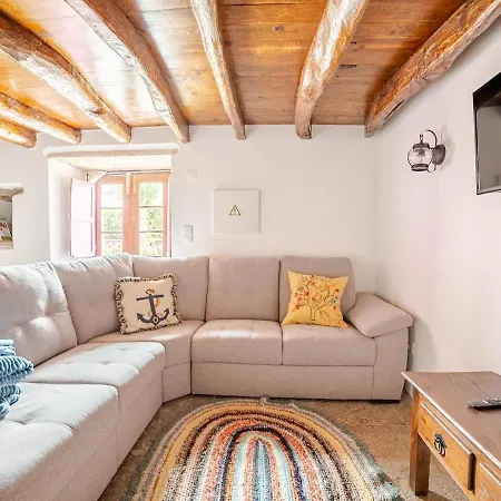 Сasa de vacaciones Casa Bonecas Pernigem